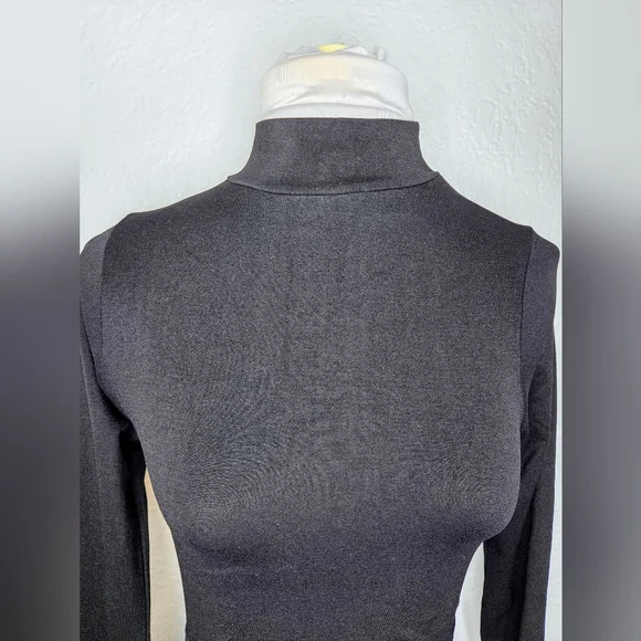 Free People For Revolve Super Crop Seamless Turtleneck Size M/L Long Sleeve - Picture 4 of 13